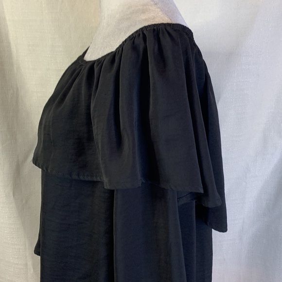 Honey Punch Black Off the Shoulder Blouse - Picture 6 of 10